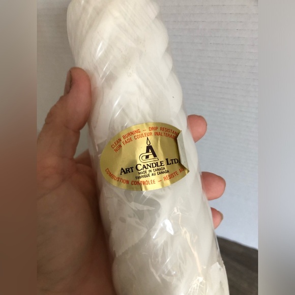 Vtg White Spiral Pillar Candles - Picture 11 of 12